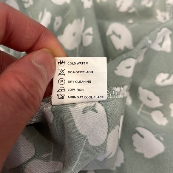 Swintager Green Floral Ruffle-Sleeve Wrap Midi Dress - Medium - Picture 9 of 15